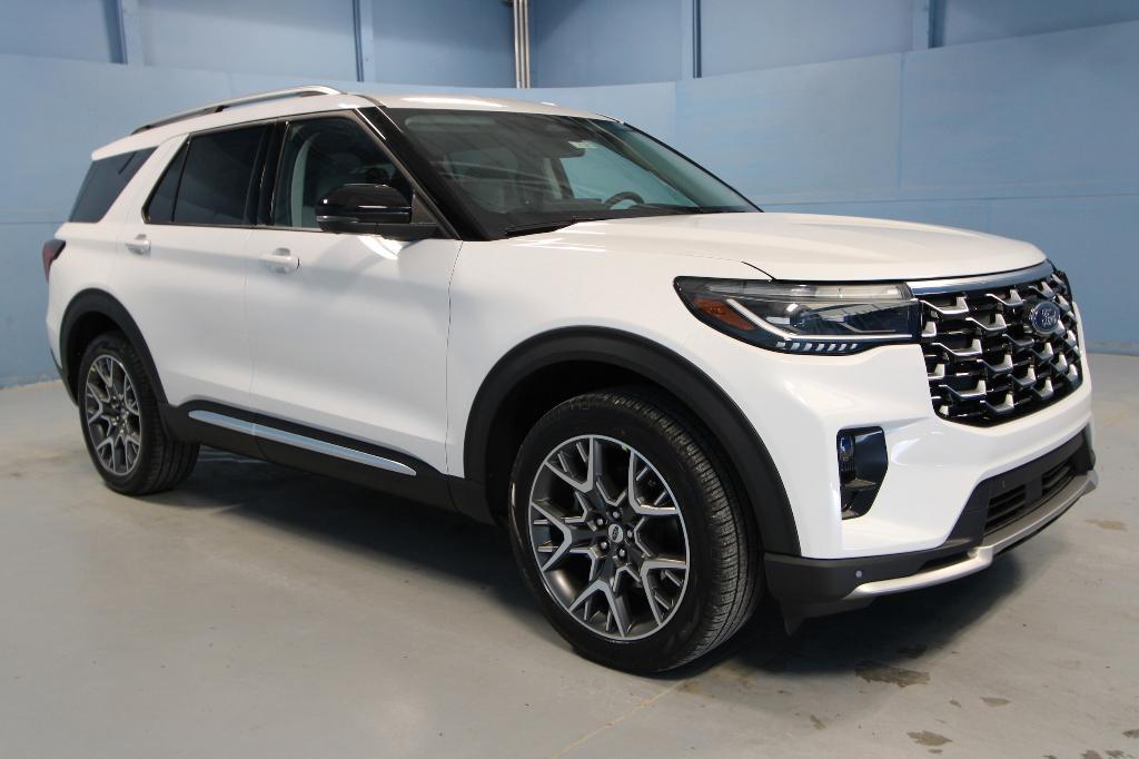 new 2025 Ford Explorer car, priced at $57,078