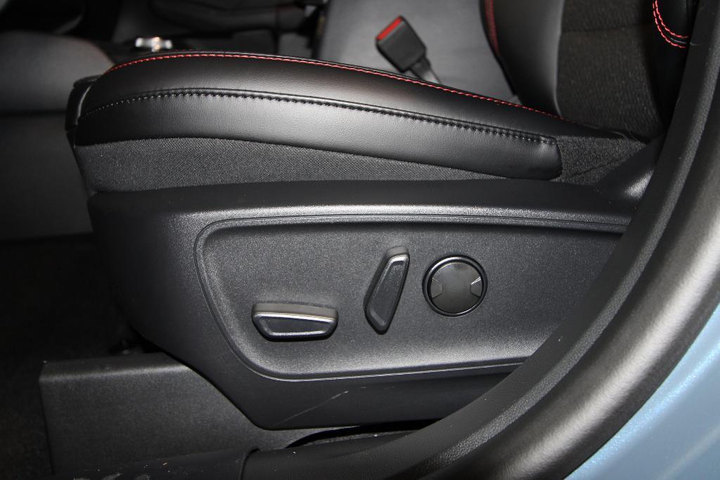 new 2025 Ford Escape car, priced at $31,917
