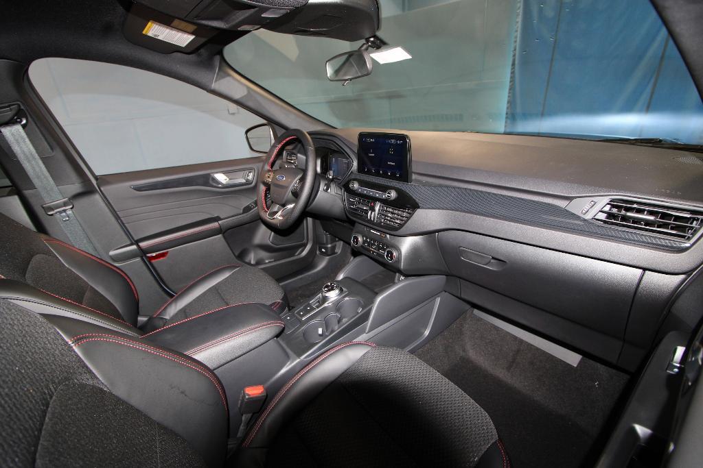 new 2025 Ford Escape car, priced at $31,917