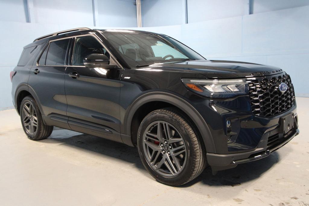 new 2025 Ford Explorer car, priced at $51,379