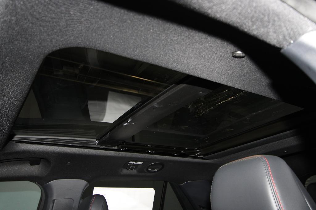 new 2025 Ford Explorer car, priced at $51,379