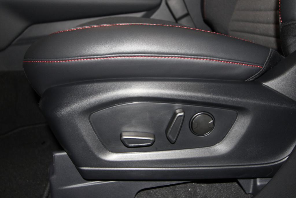 new 2025 Ford Explorer car, priced at $51,379