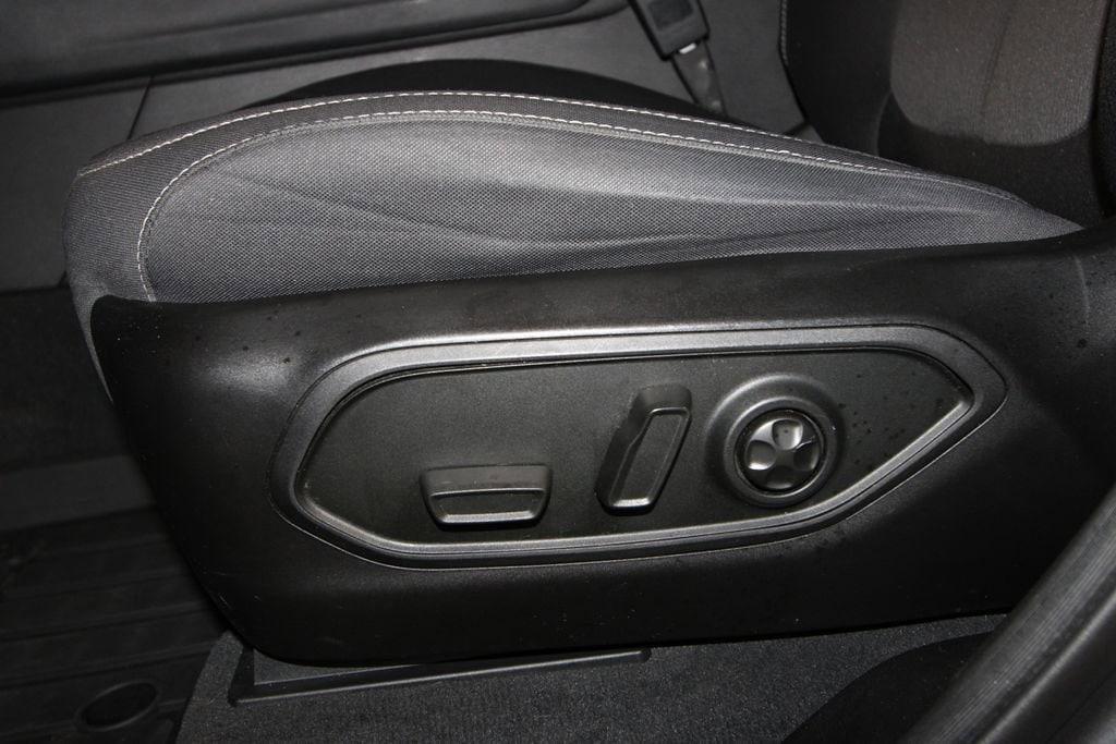 used 2024 Jeep Grand Cherokee L car, priced at $39,491