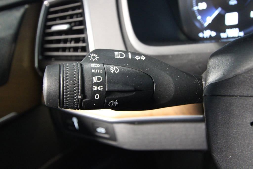 used 2019 Volvo XC90 car, priced at $33,991