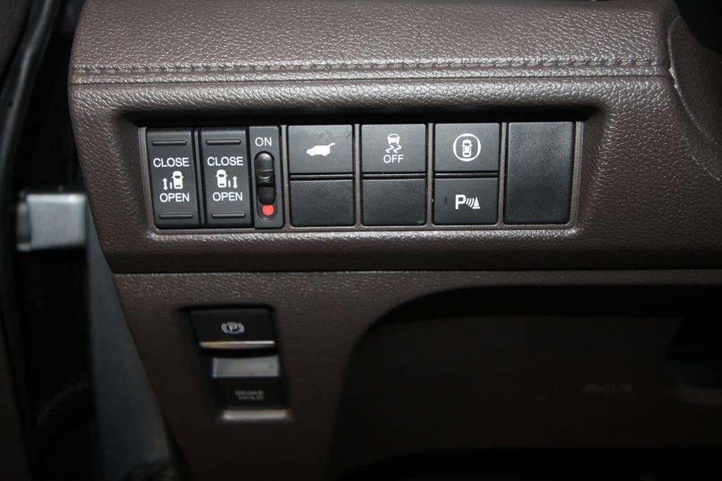 used 2023 Honda Odyssey car, priced at $39,991