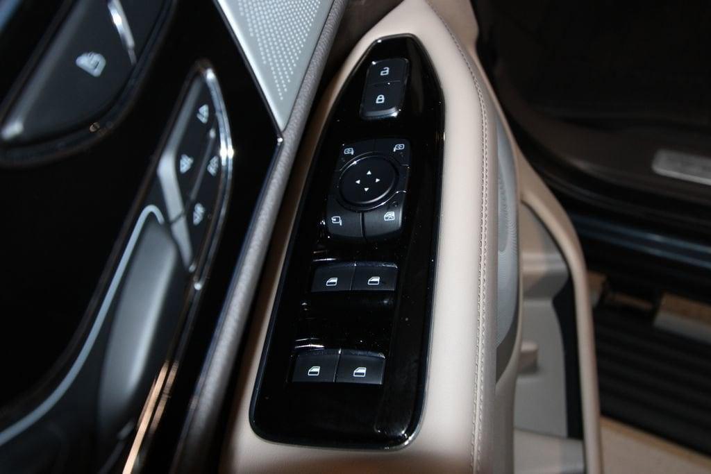 used 2024 Lincoln Navigator car, priced at $89,991