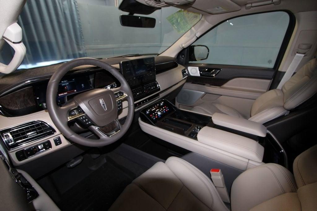 used 2024 Lincoln Navigator car, priced at $89,991
