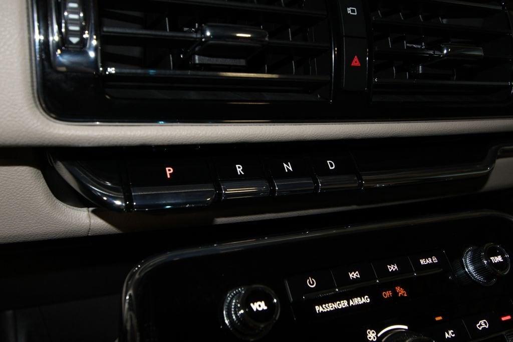 used 2024 Lincoln Navigator car, priced at $89,991