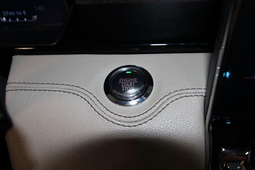 used 2024 Lincoln Navigator car, priced at $89,991