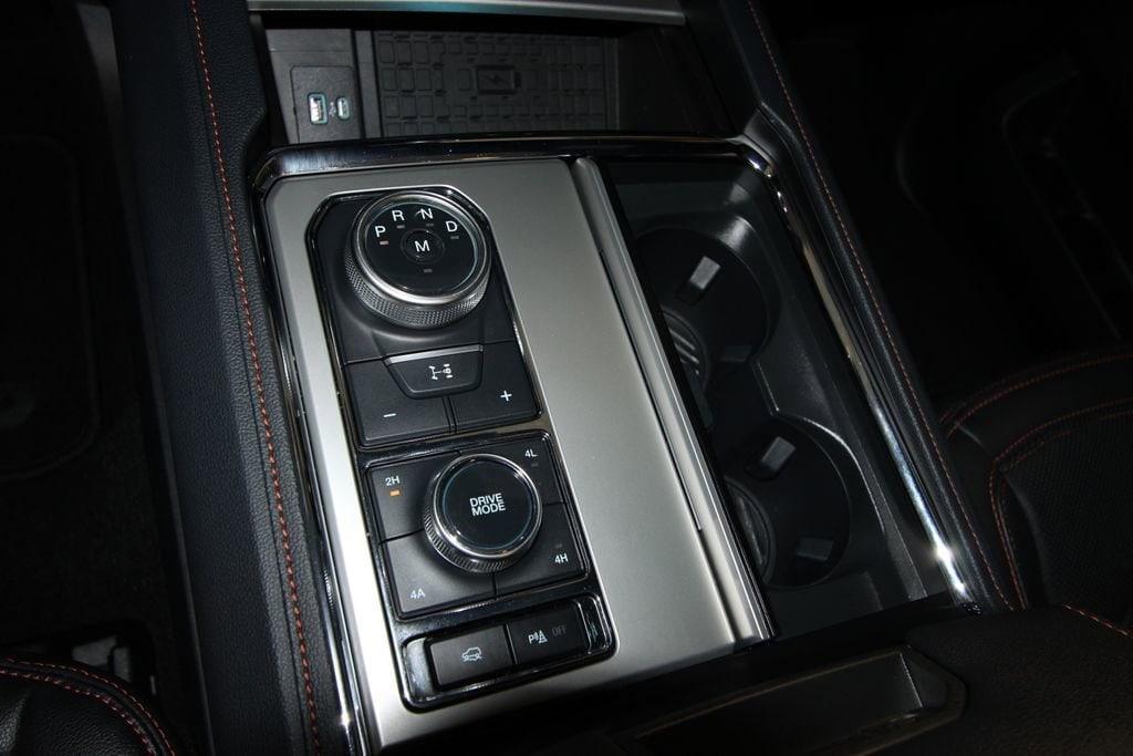 used 2024 Ford Expedition car, priced at $79,991