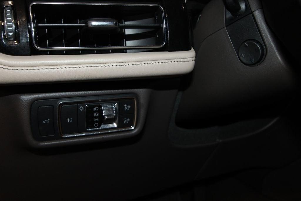 used 2021 Lincoln Aviator car, priced at $49,991