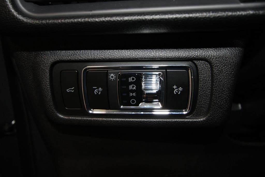 used 2024 Lincoln Corsair car, priced at $45,991