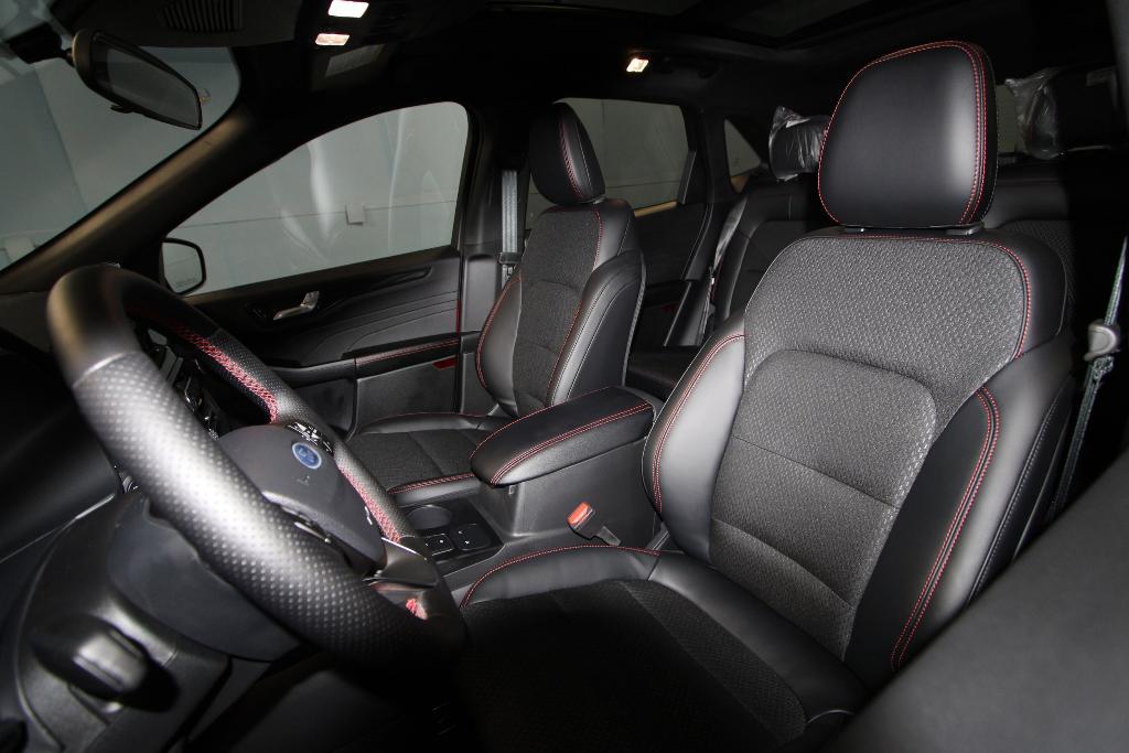 new 2025 Ford Escape car, priced at $35,601
