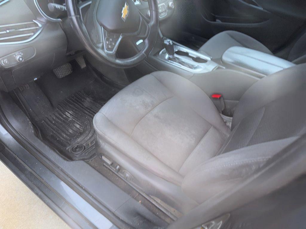 used 2018 Chevrolet Malibu car, priced at $9,991