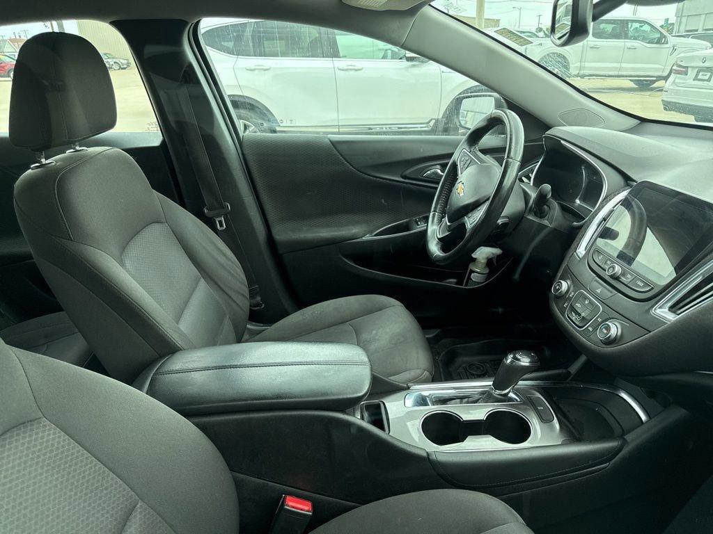 used 2018 Chevrolet Malibu car, priced at $9,991