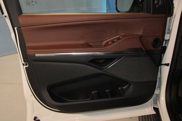 new 2025 Lincoln Navigator car, priced at $103,125