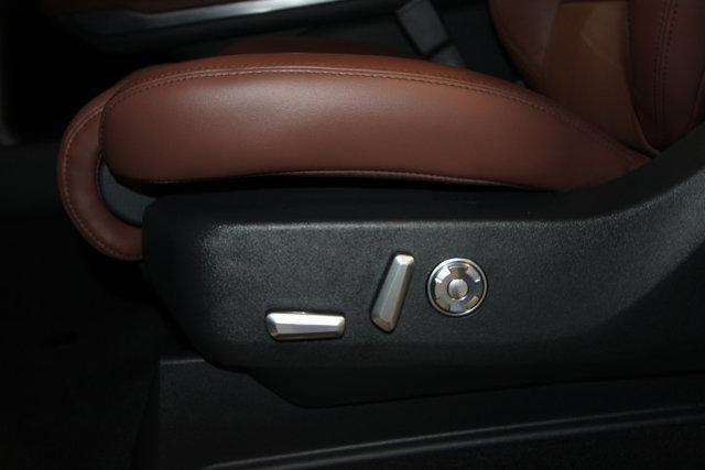 new 2025 Lincoln Navigator car, priced at $103,125