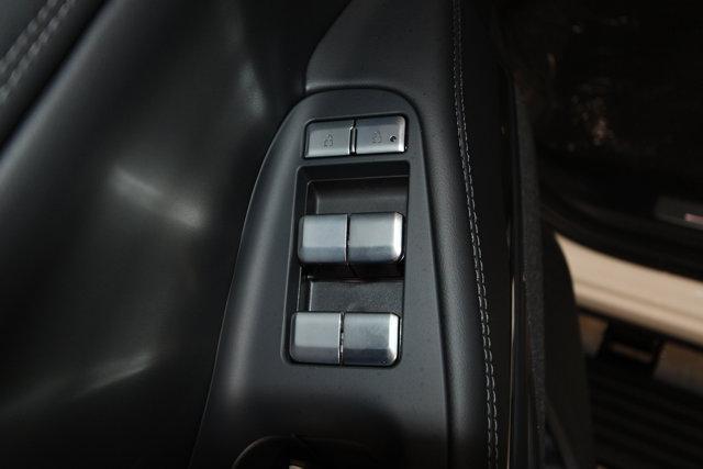 new 2025 Lincoln Navigator car, priced at $102,940