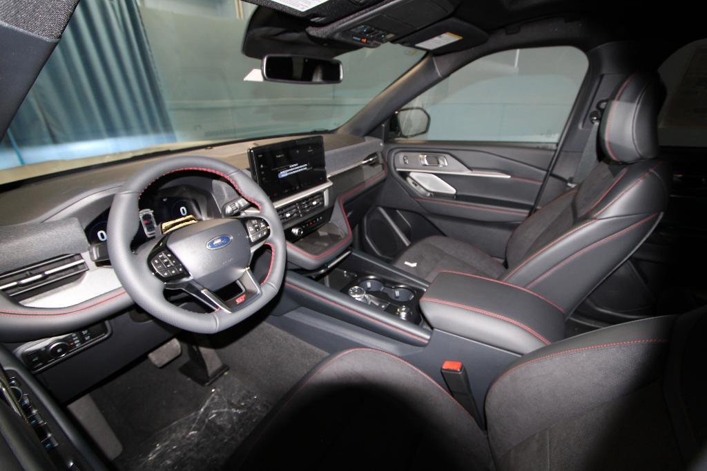new 2025 Ford Explorer car, priced at $57,587
