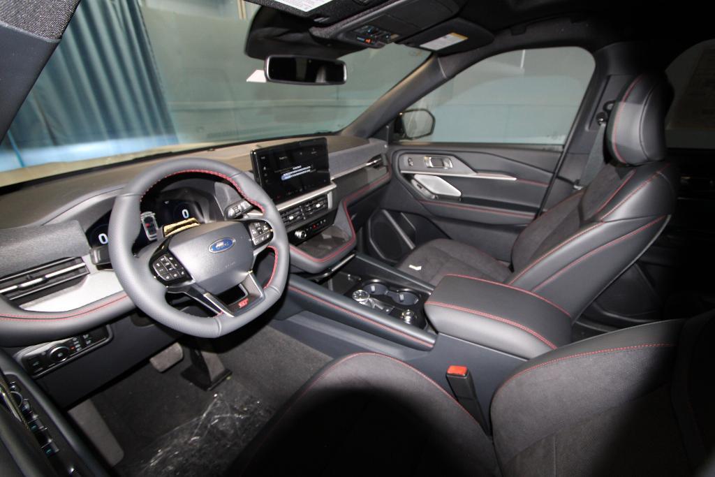 new 2025 Ford Explorer car, priced at $57,587