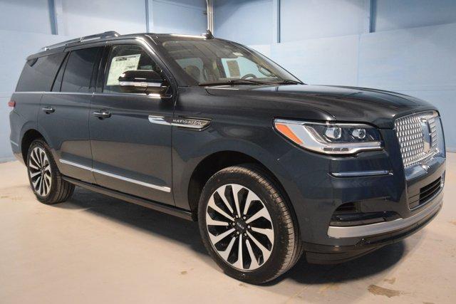 new 2024 Lincoln Navigator car, priced at $101,707