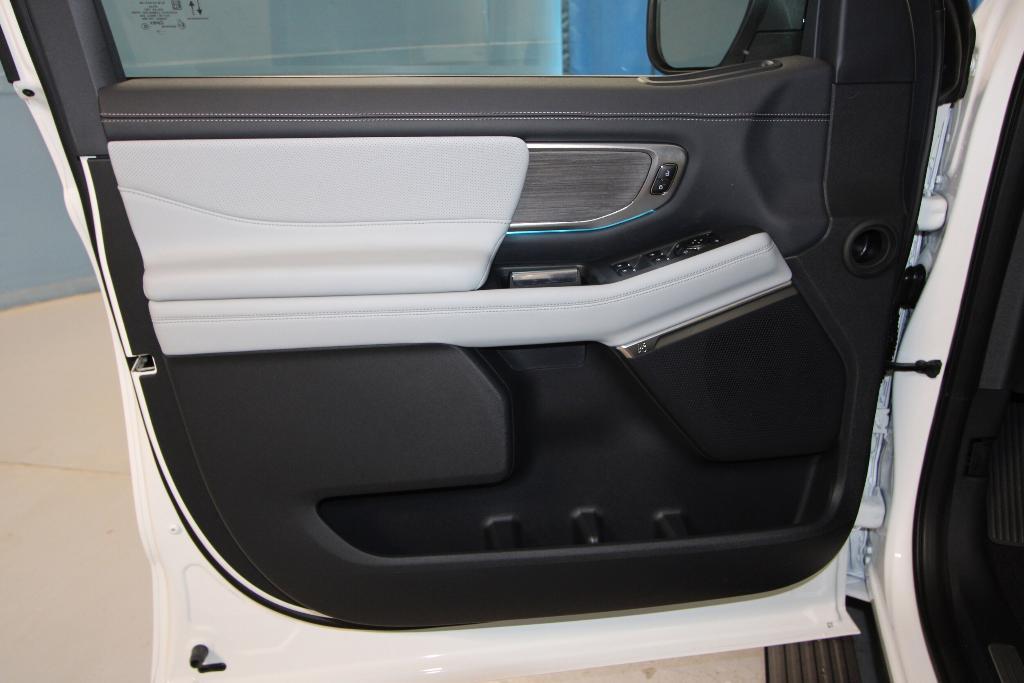 new 2025 Ford Expedition Max car, priced at $94,150
