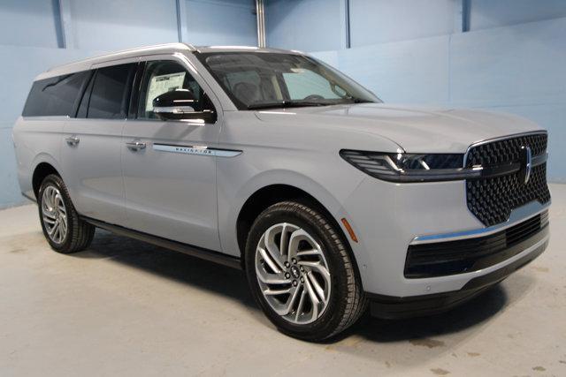 new 2025 Lincoln Navigator L car, priced at $108,675