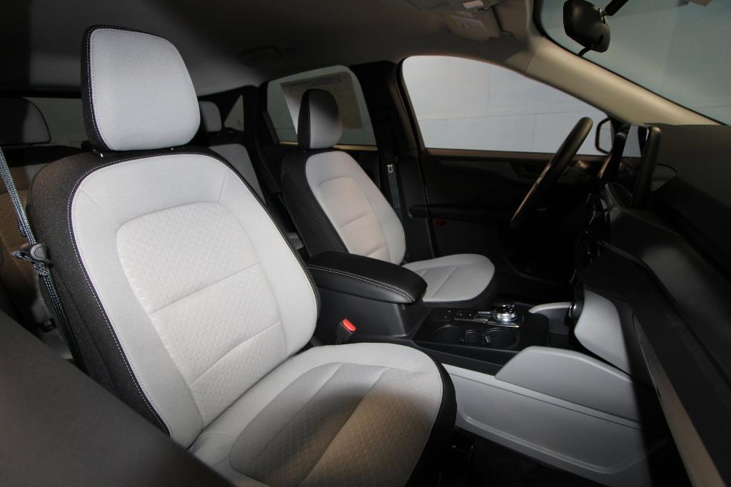 new 2025 Ford Escape car, priced at $31,388