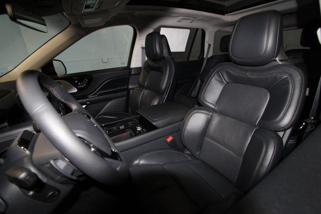 new 2025 Lincoln Aviator car, priced at $72,091