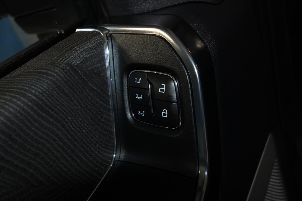 new 2025 Ford F-350 car, priced at $97,095