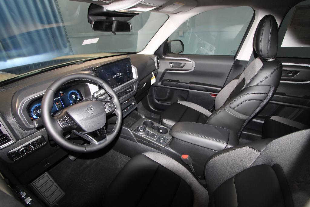 new 2025 Ford Bronco Sport car, priced at $36,807