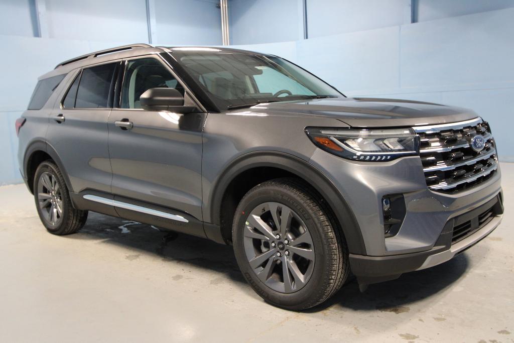 new 2025 Ford Explorer car, priced at $46,714