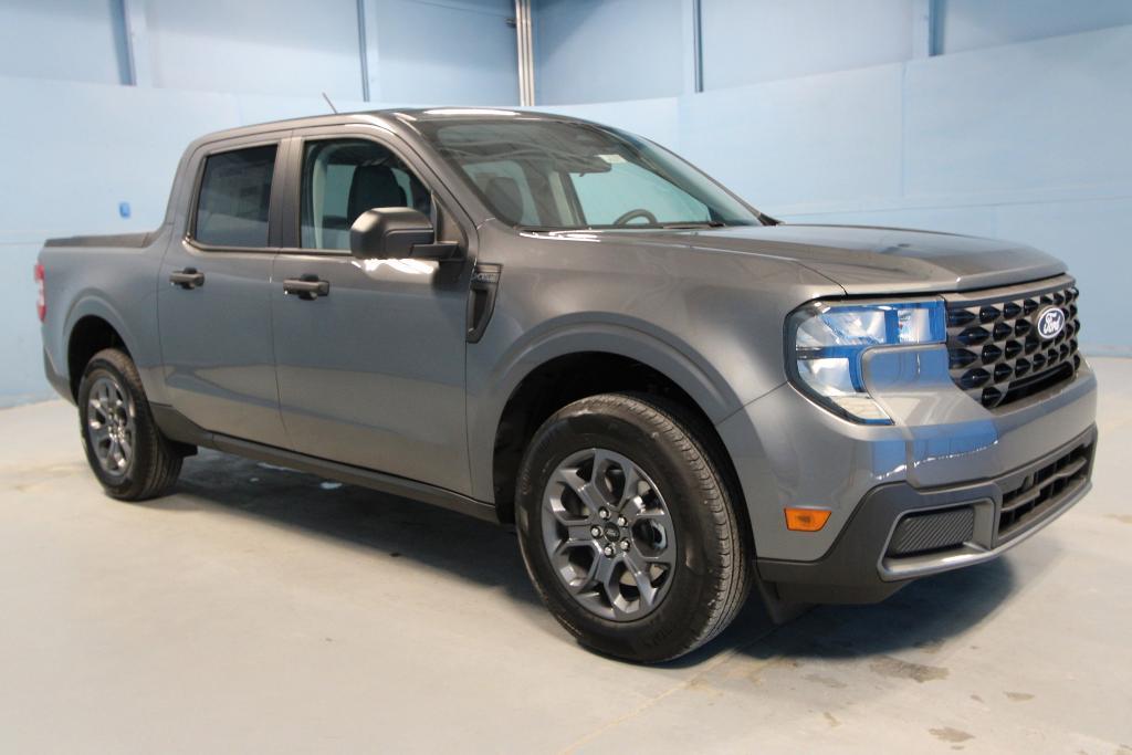 new 2025 Ford Maverick car, priced at $31,017