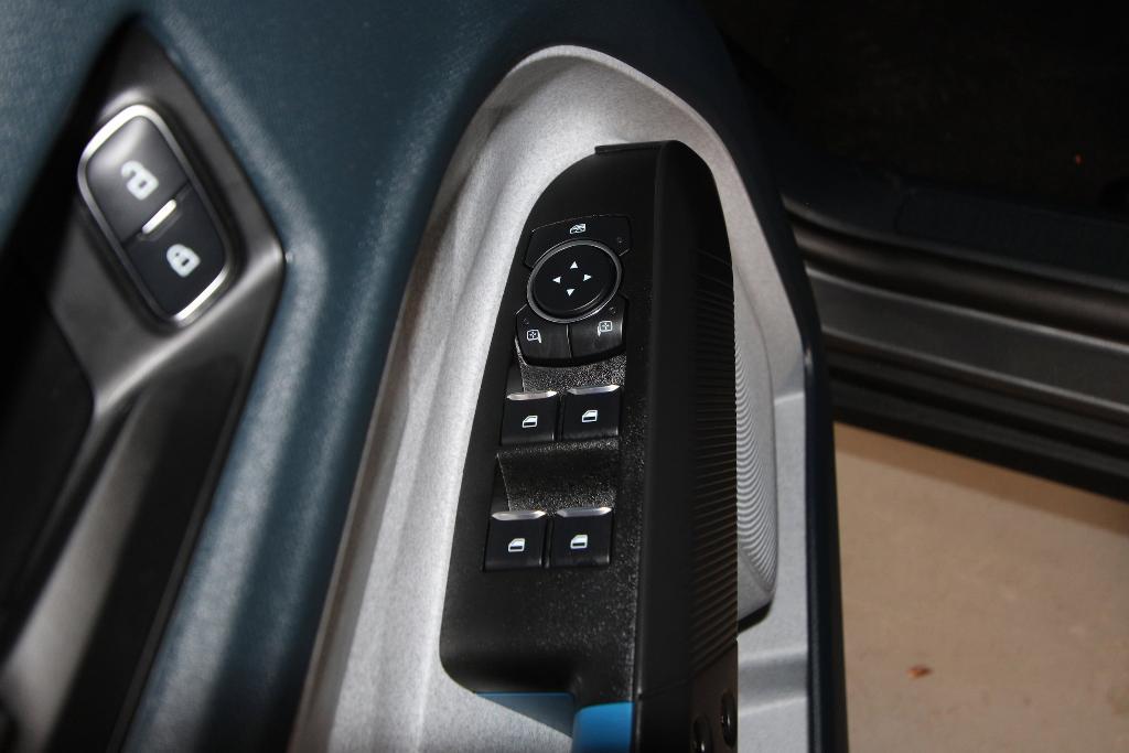 new 2025 Ford Maverick car, priced at $31,017