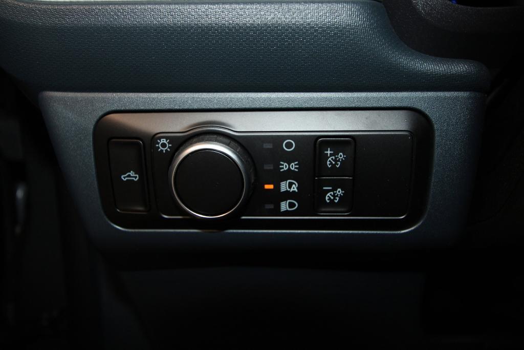 new 2025 Ford Maverick car, priced at $31,017