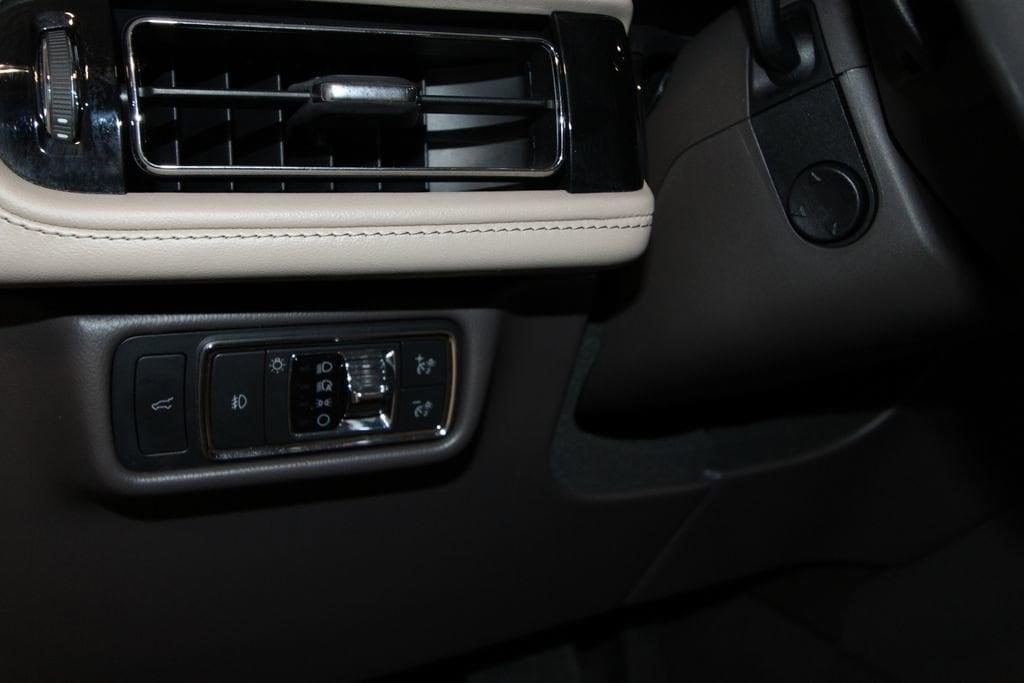 used 2022 Lincoln Aviator car, priced at $50,991