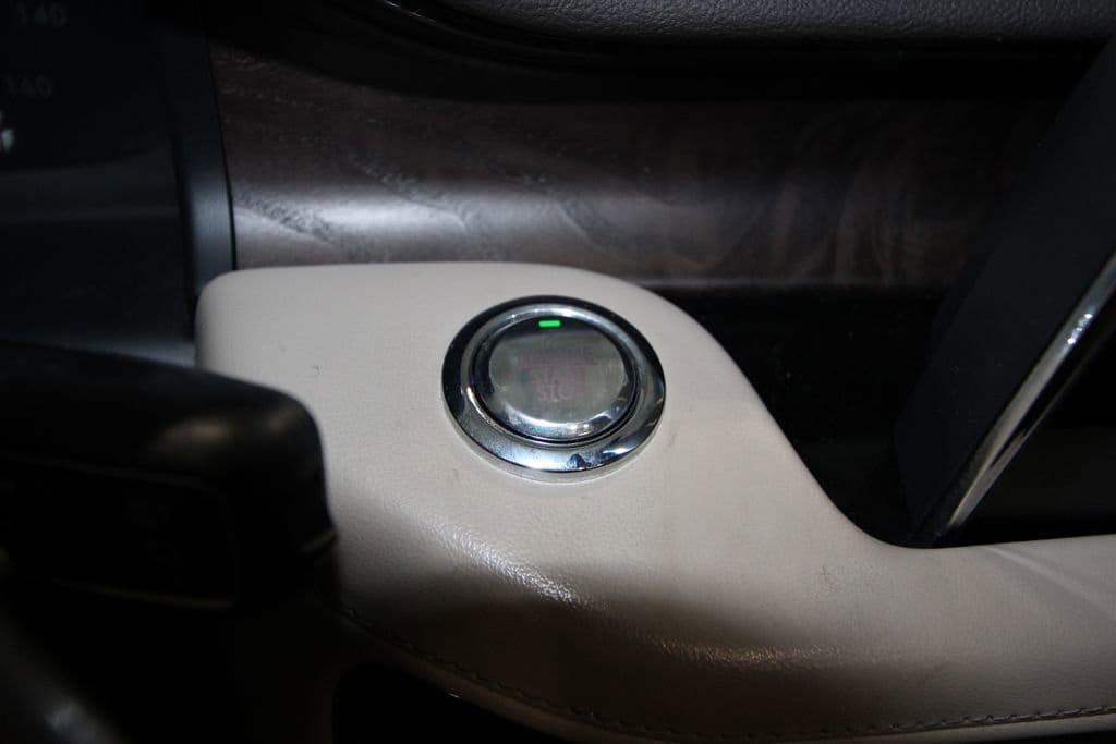 used 2022 Lincoln Aviator car, priced at $50,991