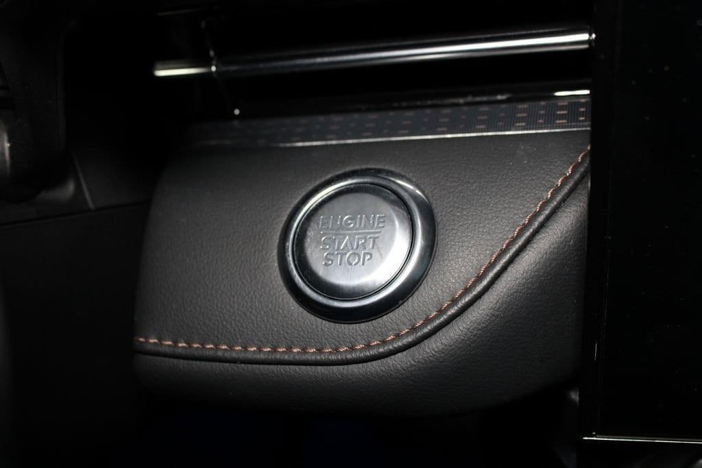 used 2024 Lincoln Nautilus car, priced at $54,995