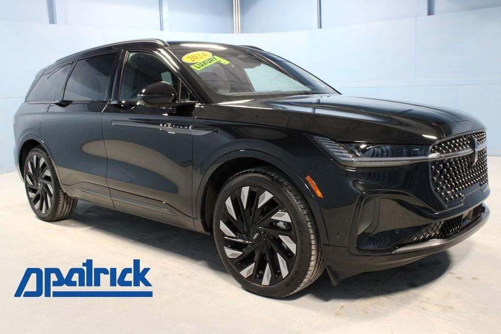 used 2024 Lincoln Nautilus car, priced at $54,995