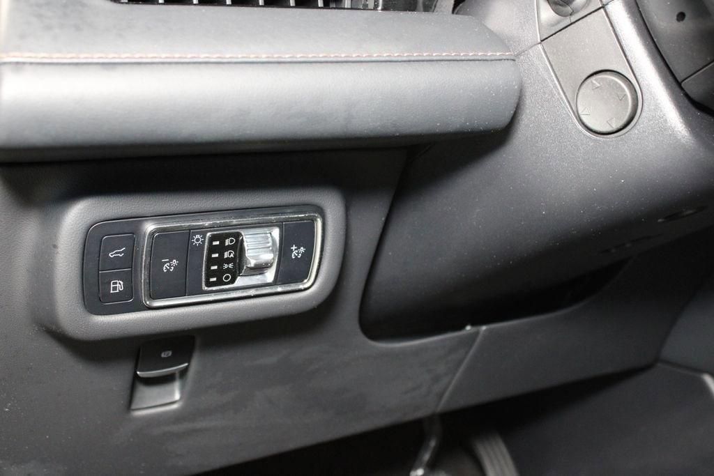 used 2024 Lincoln Nautilus car, priced at $54,995