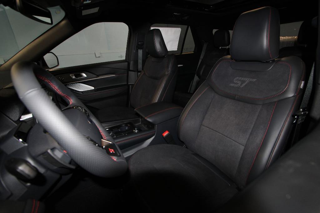 new 2025 Ford Explorer car, priced at $57,587