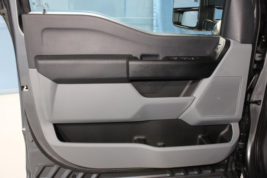 new 2025 Ford F-250 car, priced at $69,305