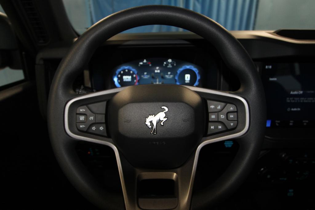 new 2025 Ford Bronco car, priced at $40,008