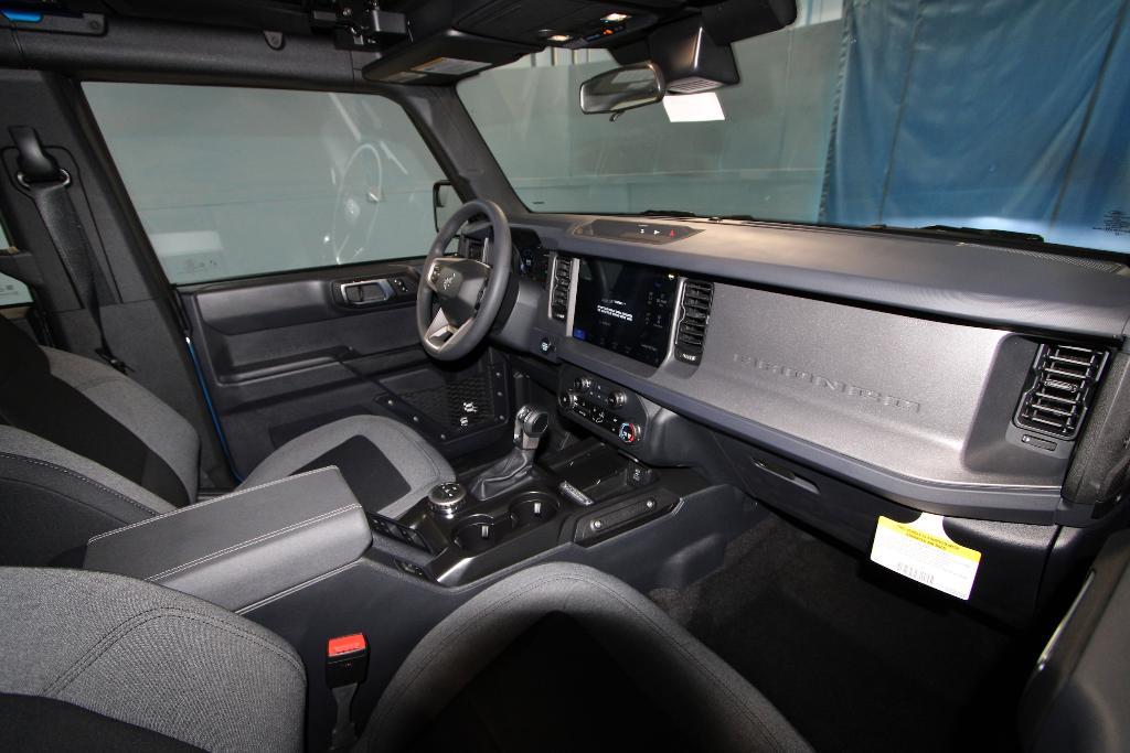 new 2025 Ford Bronco car, priced at $40,008