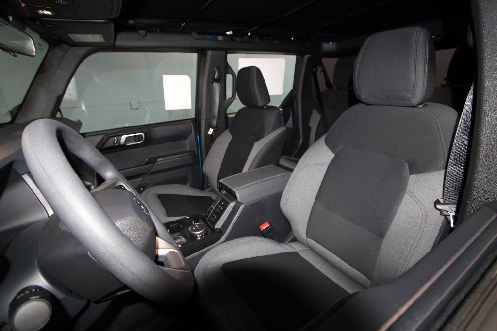 new 2025 Ford Bronco car, priced at $40,008