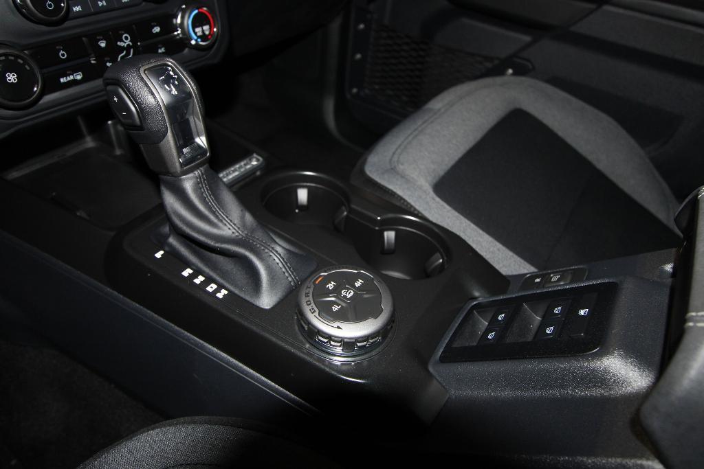 new 2025 Ford Bronco car, priced at $40,008
