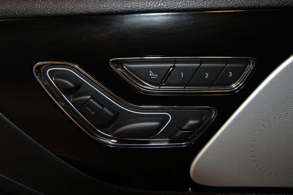 used 2025 Lincoln Aviator car, priced at $74,991