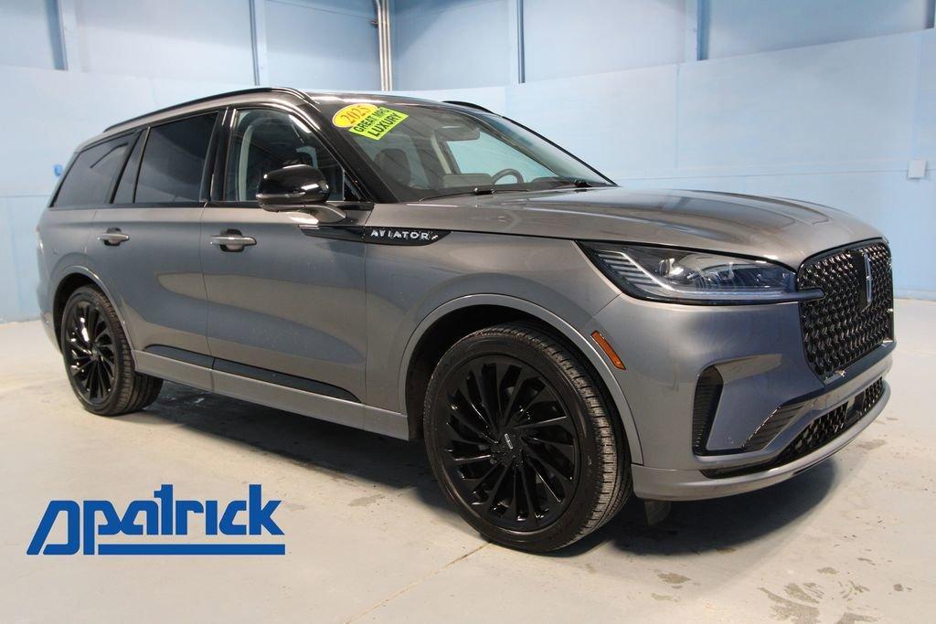used 2025 Lincoln Aviator car, priced at $74,991