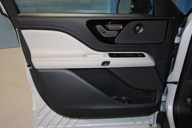 new 2025 Lincoln Aviator car, priced at $73,899