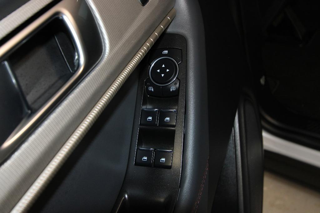 new 2025 Ford Explorer car